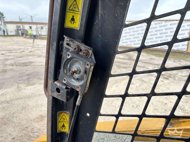 2007-caterpillar-262c-image-24