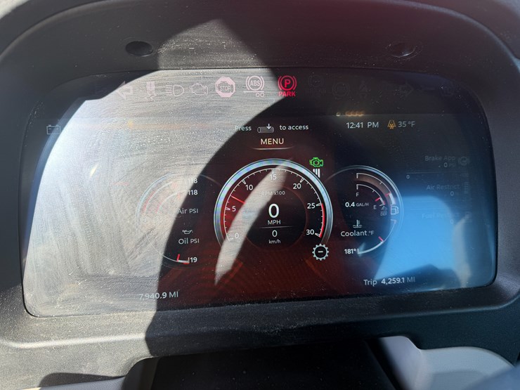 peterbilt-589-image-84