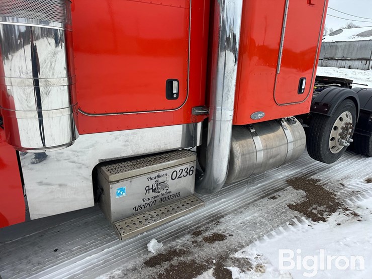 2005-peterbilt-379-image-9