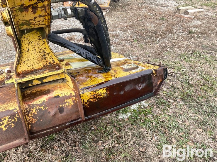 new-holland-ts100-image-11