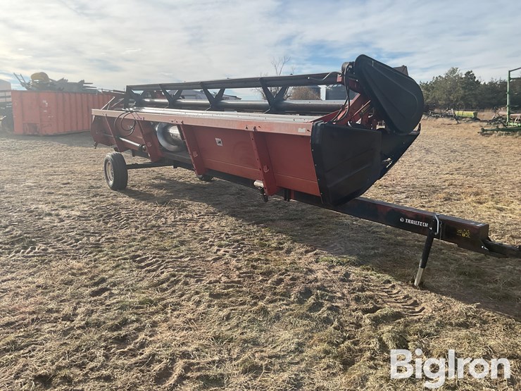 case-ih-platform-header-w/trailer-image-5