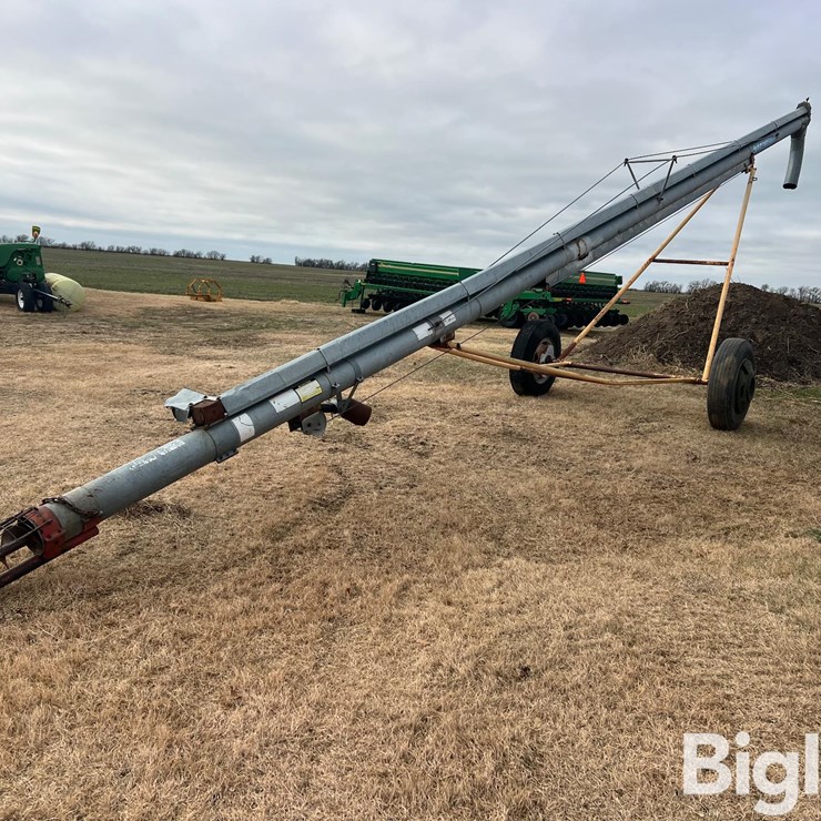 Hutchinson Portable Auger