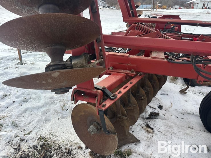 case-ih-3950-image-13