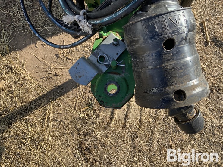 john-deere-560m-image-9