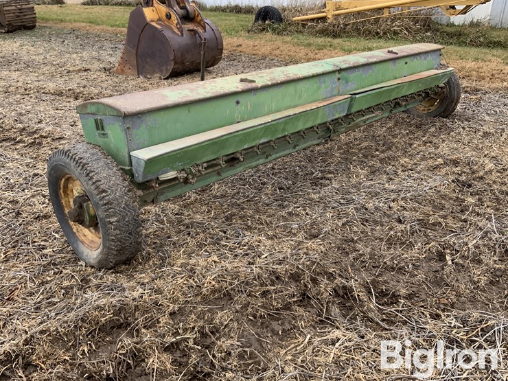 john-deere-12-image-7