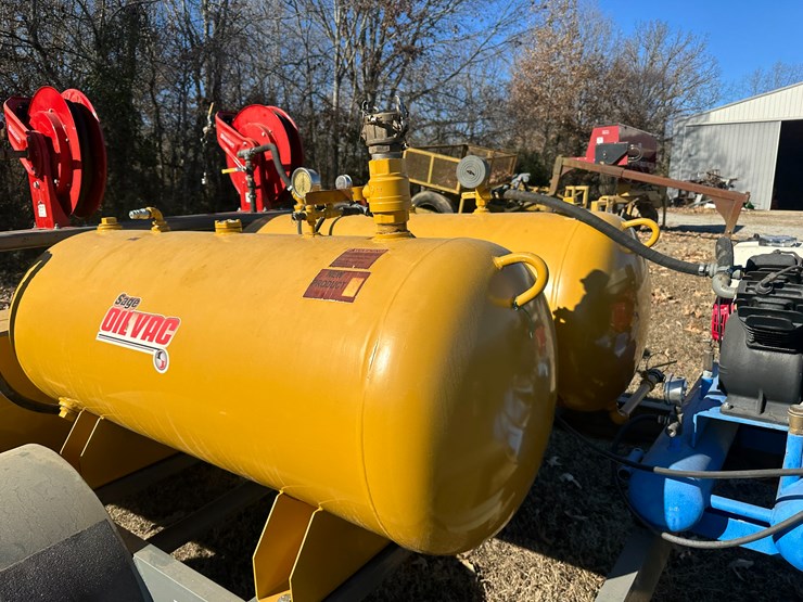 #35579-•-2015-sage-oil-vac-8'-s/a-lube-trailer-vin:-1z9bu317fa092026-image-31