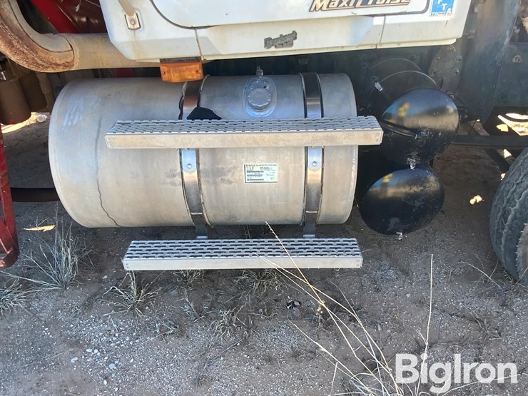 mack-chn613-image-19