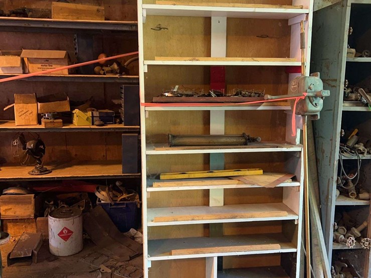 contents-of-shelves-image-2