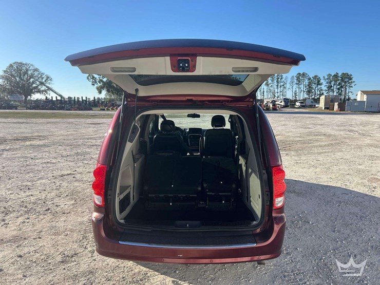 2019-dodge-grand-caravan-image-20