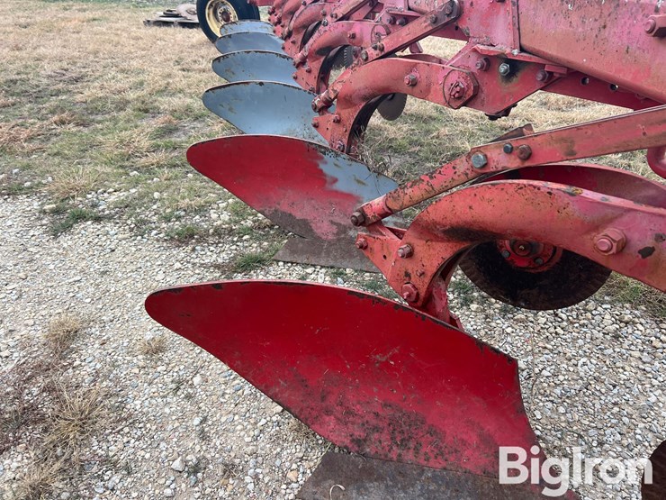 massey-ferguson-880-image-13