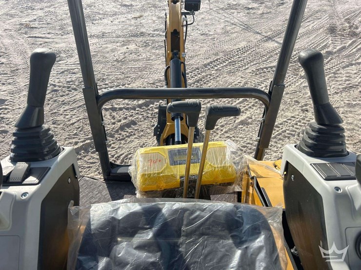 2025-cfg-industrial-qk20r-mini-excavator-image-6