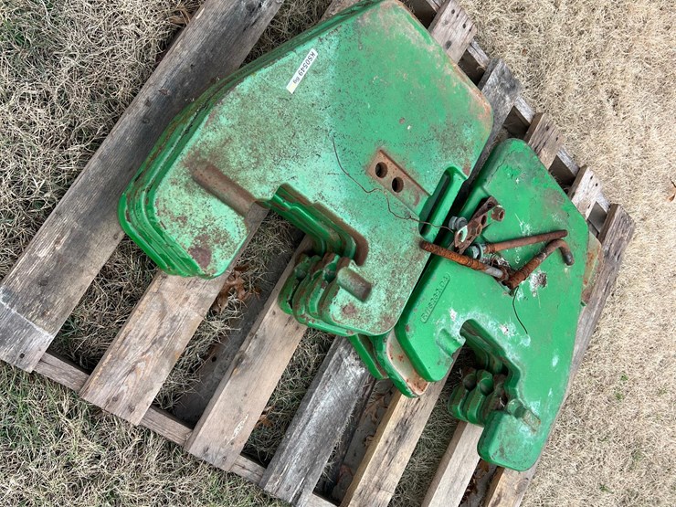 john-deere-suitcase-weights-image-1