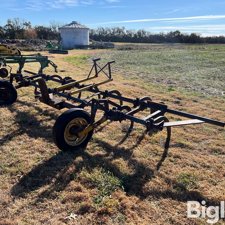 3-Pt Mount Sweep Plow