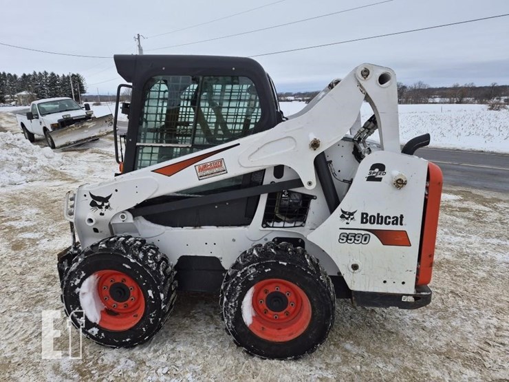 2019-bobcat-s590-image-10