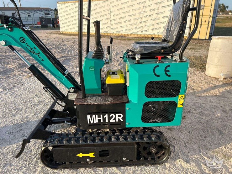 unused-2025-cfg-industrial-mh12r-mini-excavator-image-17