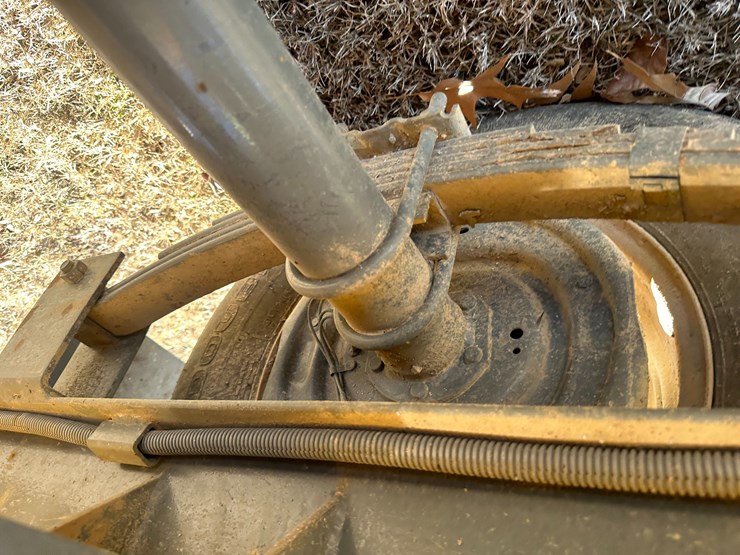 #35579-•-2015-sage-oil-vac-8'-s/a-lube-trailer-vin:-1z9bu317fa092026-image-9