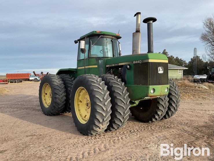 john-deere-8440-image-3