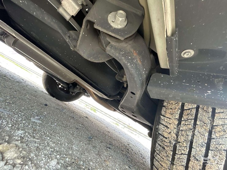 2020-nissan-rogue-image-19