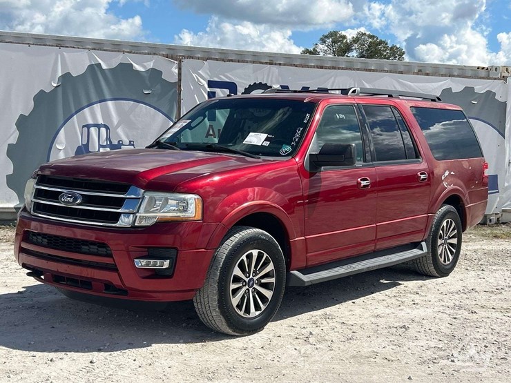 2016-ford-expedition-xlt-image-1