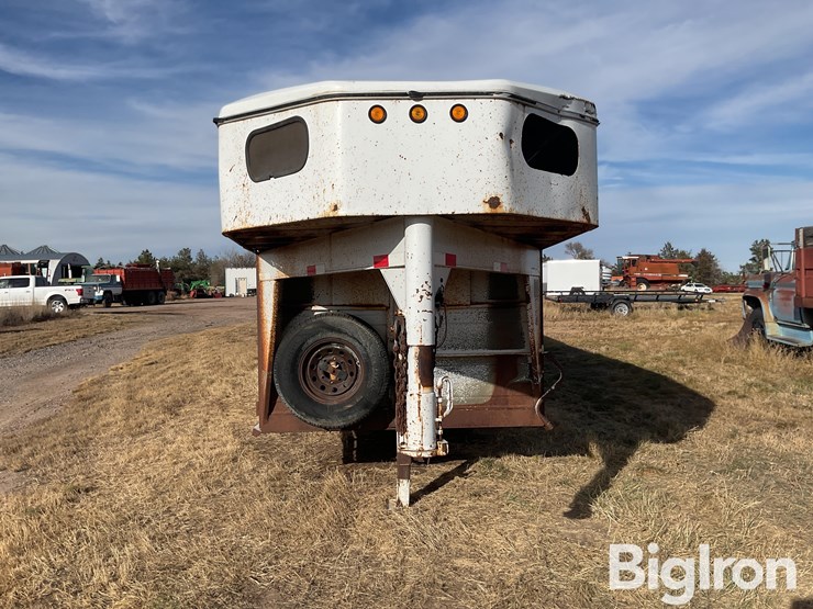 1999-titan-trailer-image-2