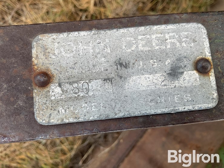 john-deere-80-image-17