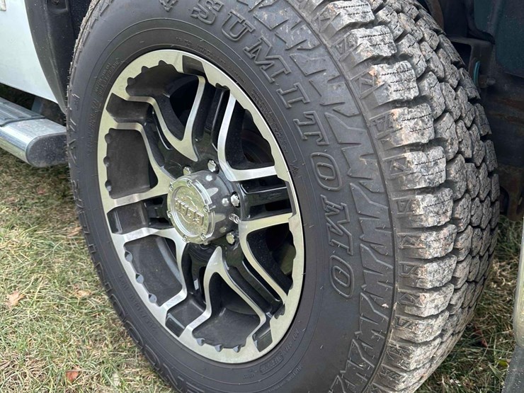 2012-chevrolet-silverado-pick-up-image-4