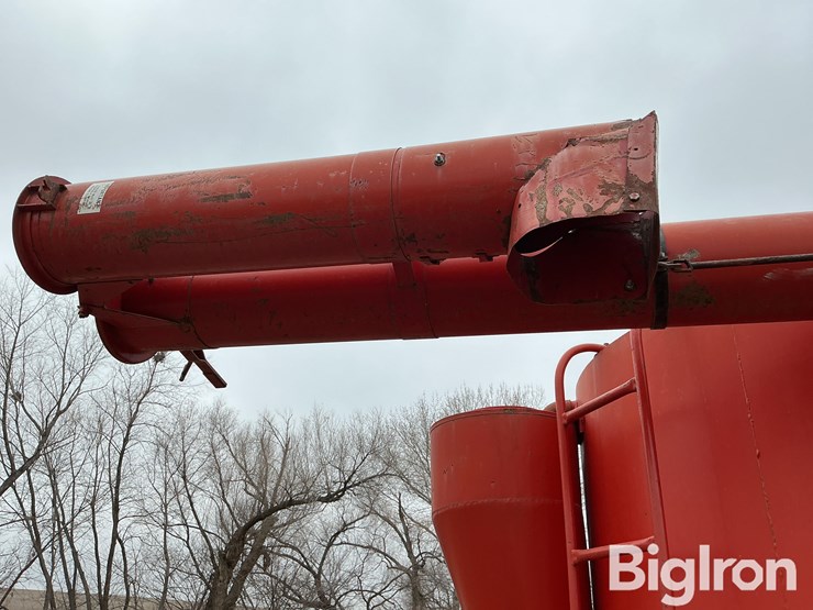 massey-ferguson-1050-image-13