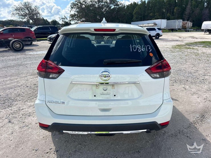 2020-nissan-rogue-image-21