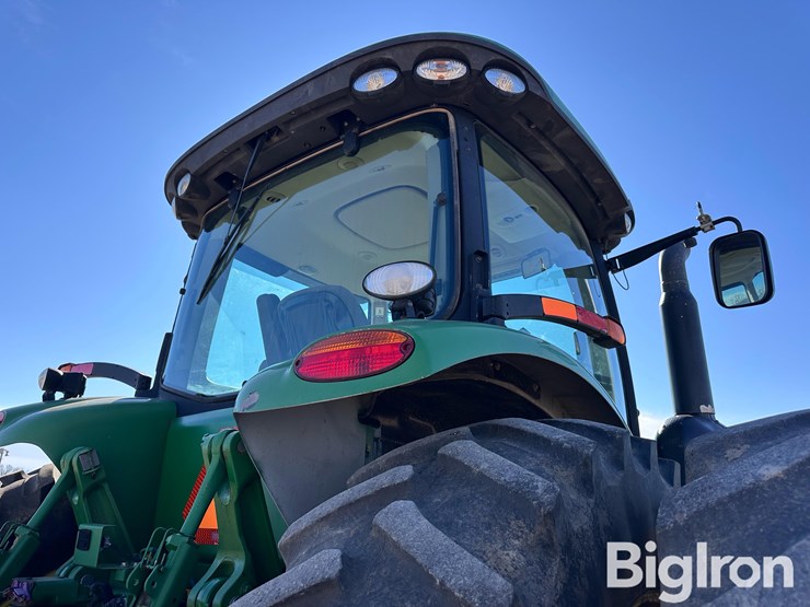 john-deere-8260r-image-16