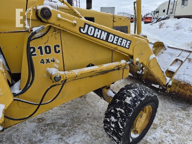 deere-210c-image-7