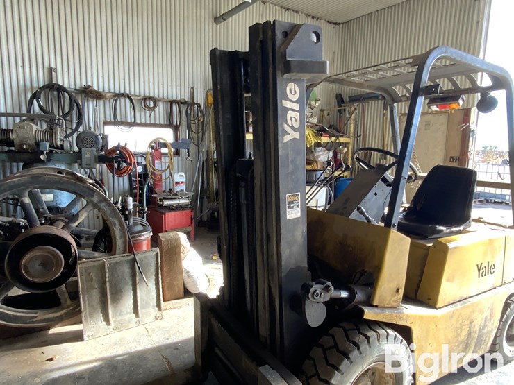 yale-forklift-image-14