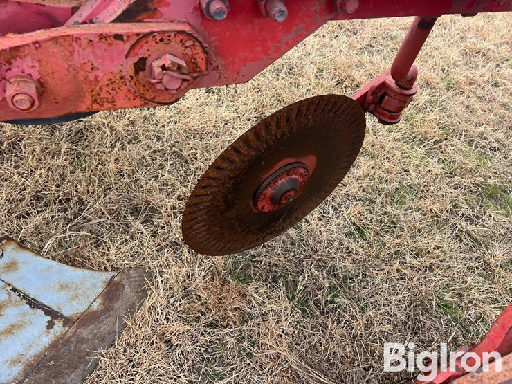 massey-ferguson-880-image-14