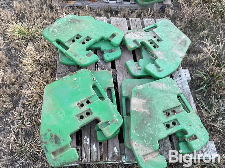 john-deere-suitcase-weights-&-bracket-image-10