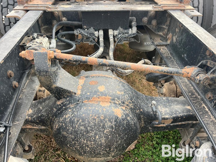 2006-international-9400i-t/a-truck-tractor-image-11