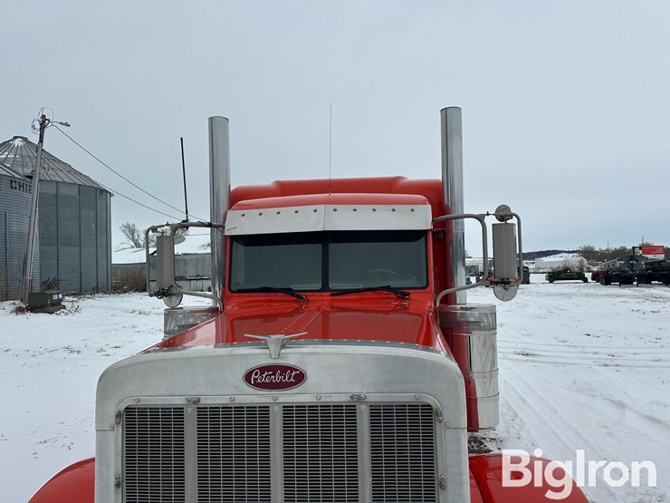 2005-peterbilt-379-image-15