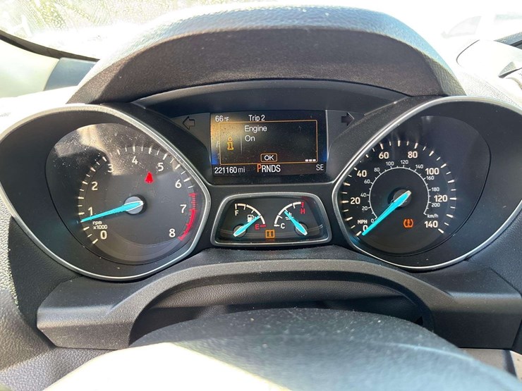 2017-ford-escape-image-16