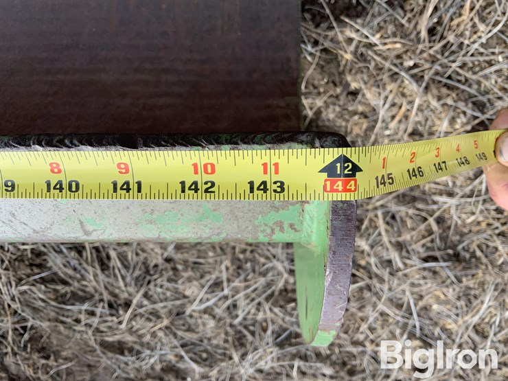 john-deere-12-image-15