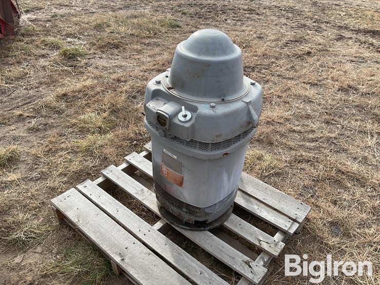 us-electric-3-phase-electric-irrigation-motor-image-1