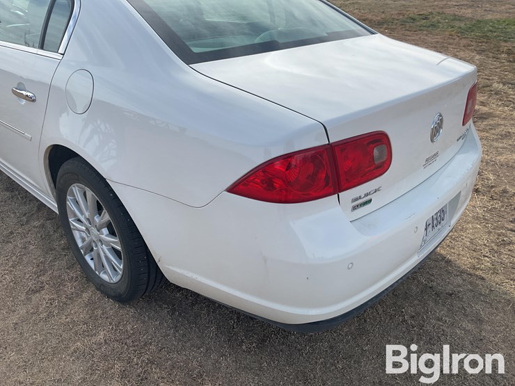 2011-buick-lucerne-cxl-4-door-sedan-image-15
