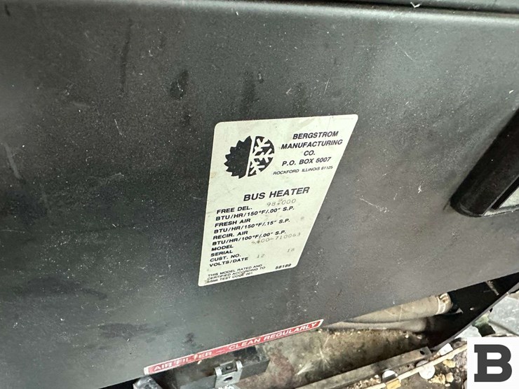 1988-ford-b700-image-44