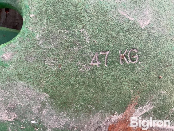 john-deere-suitcase-weights-&-bracket-image-18