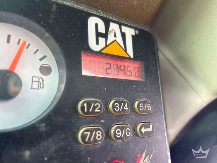 2017-caterpillar-249d-compact-track-loader-skid-steer-image-6