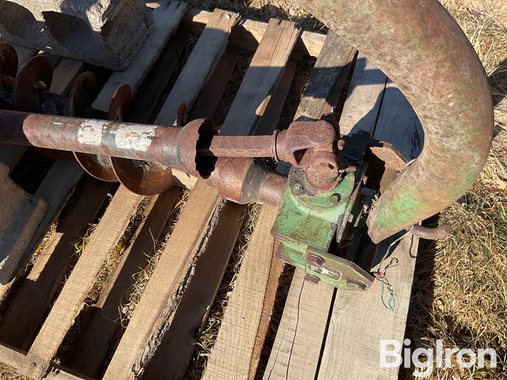john-deere-post-hole-digger-image-15