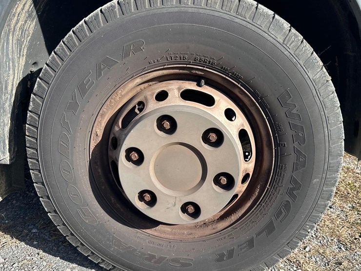 2012-frieghtliner-3500-box-truck-image-5