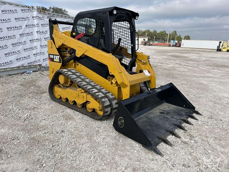 2019-caterpillar-259d-image-2