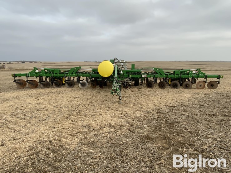 2013-john-deere-2510c-image-2