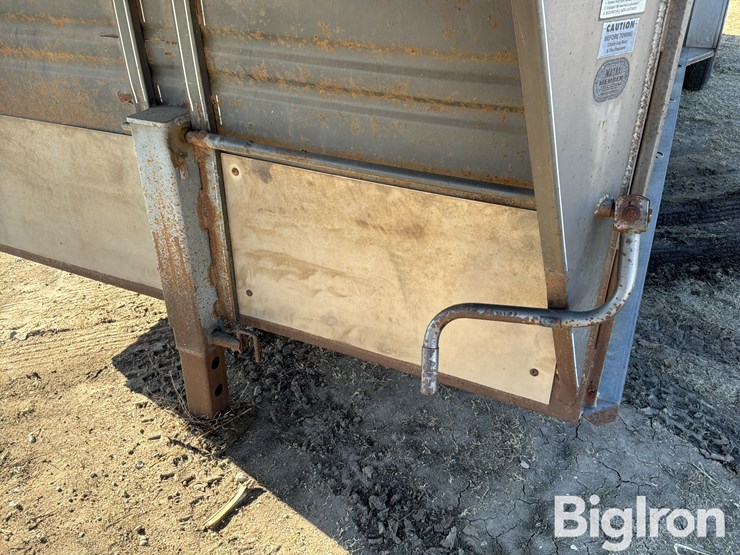 1998-titan-trailer-image-13