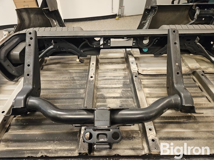 2022-chevrolet-2500-image-12