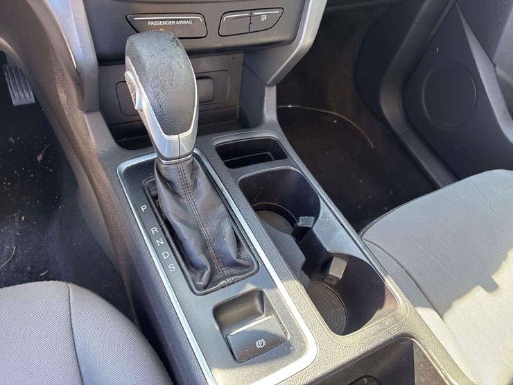 2017-ford-escape-image-18