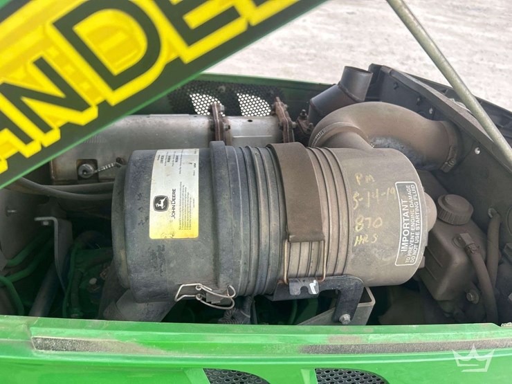 2016-john-deere-4044r-42hp-4wd-utility-tractor-image-8